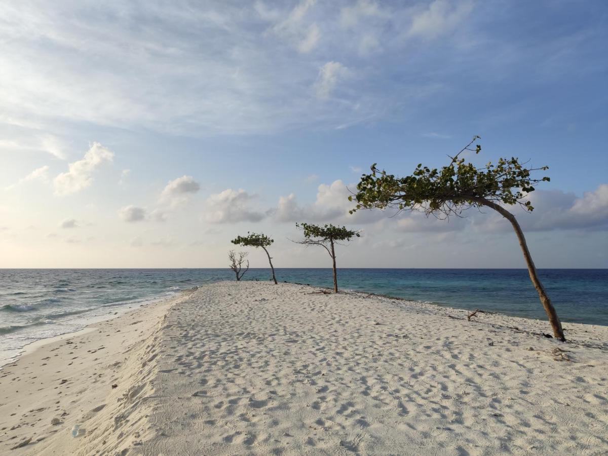 Ukulhas Villa Beach Hotel Экстерьер фото