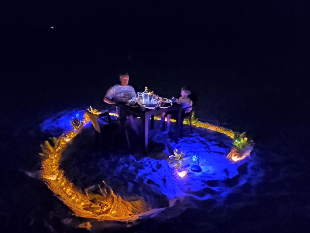 Ukulhas Villa Beach Hotel Экстерьер фото