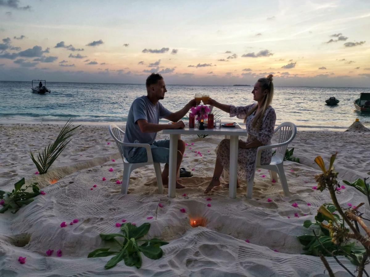 Ukulhas Villa Beach Hotel Экстерьер фото