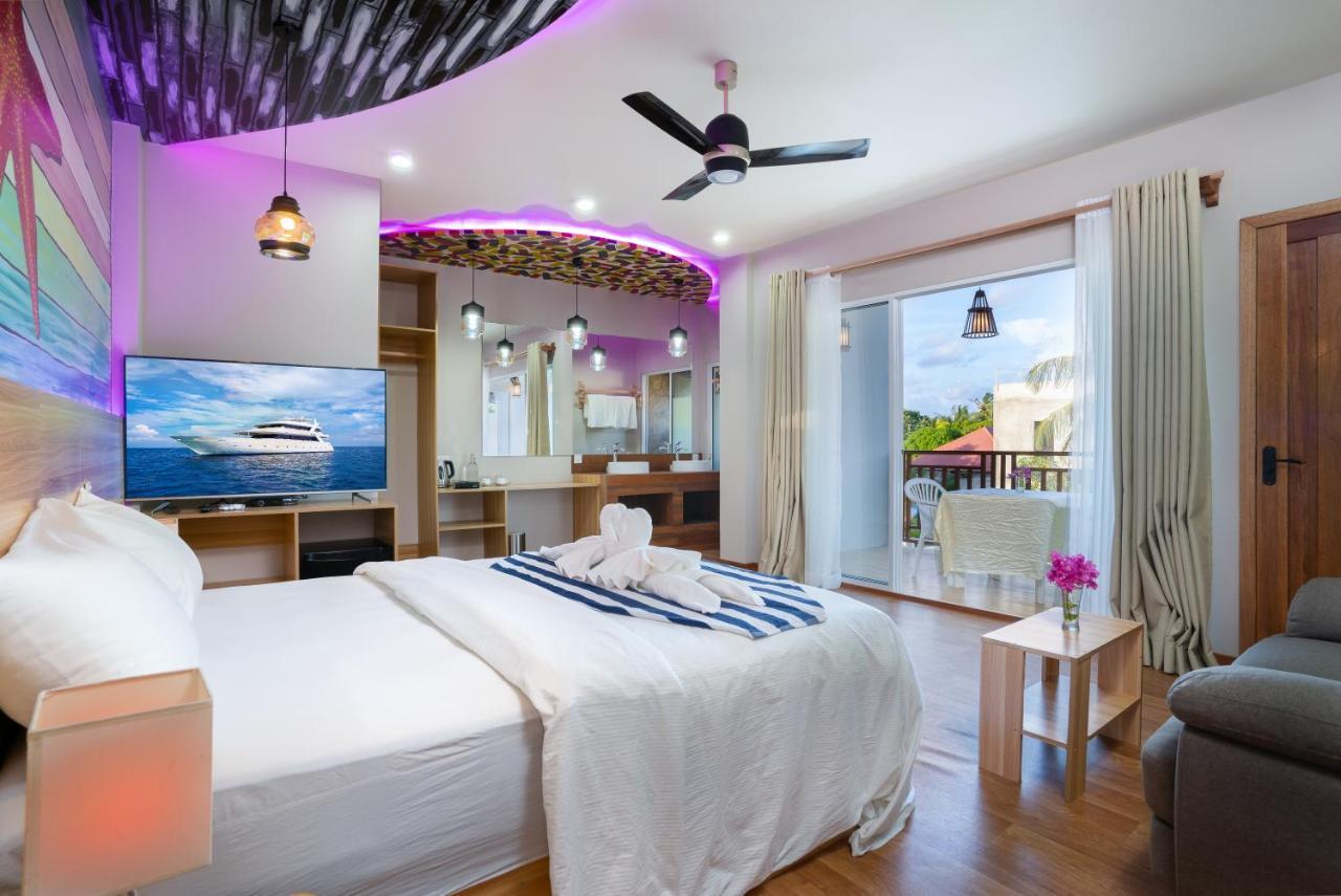 Ukulhas Villa Beach Hotel Экстерьер фото