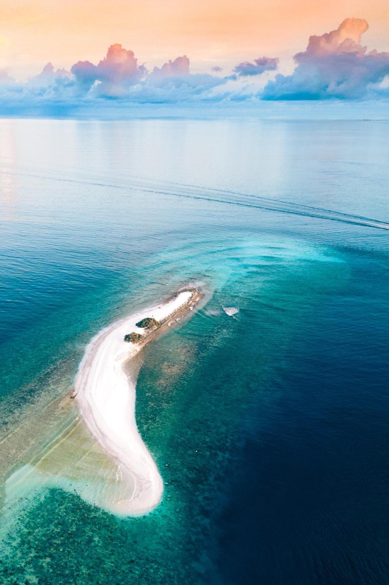 Ukulhas Villa Beach Hotel Экстерьер фото