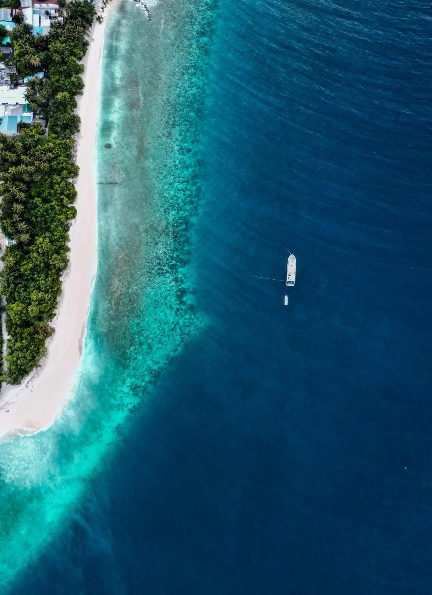 Ukulhas Villa Beach Hotel Экстерьер фото