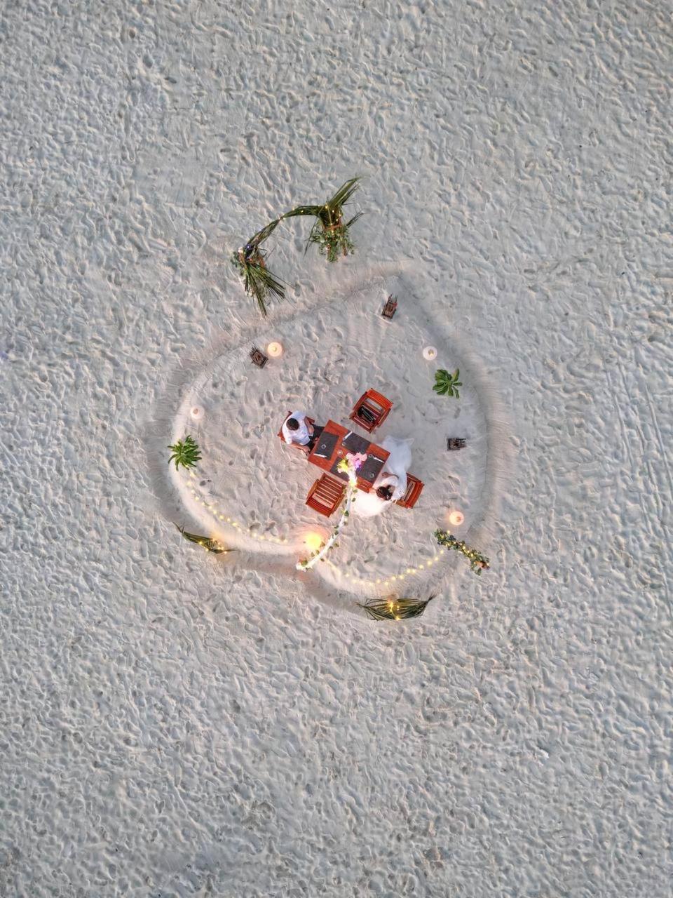 Ukulhas Villa Beach Hotel Экстерьер фото